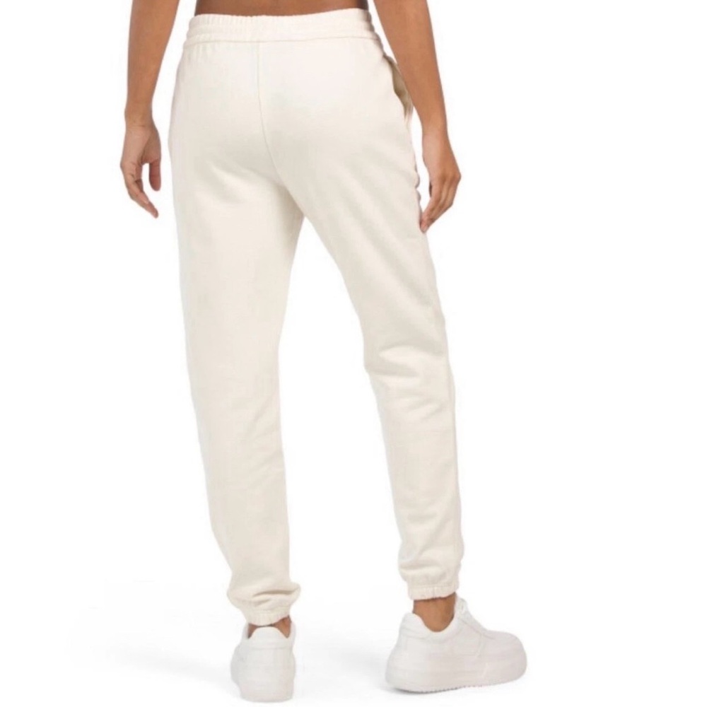 Peloton Cream TWGF Women's Sweat Pant Joggers Size Medium - Picture 2 of 7